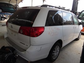2006 Toyota Sienna LE White 3.3L AT 2WD #Z24720